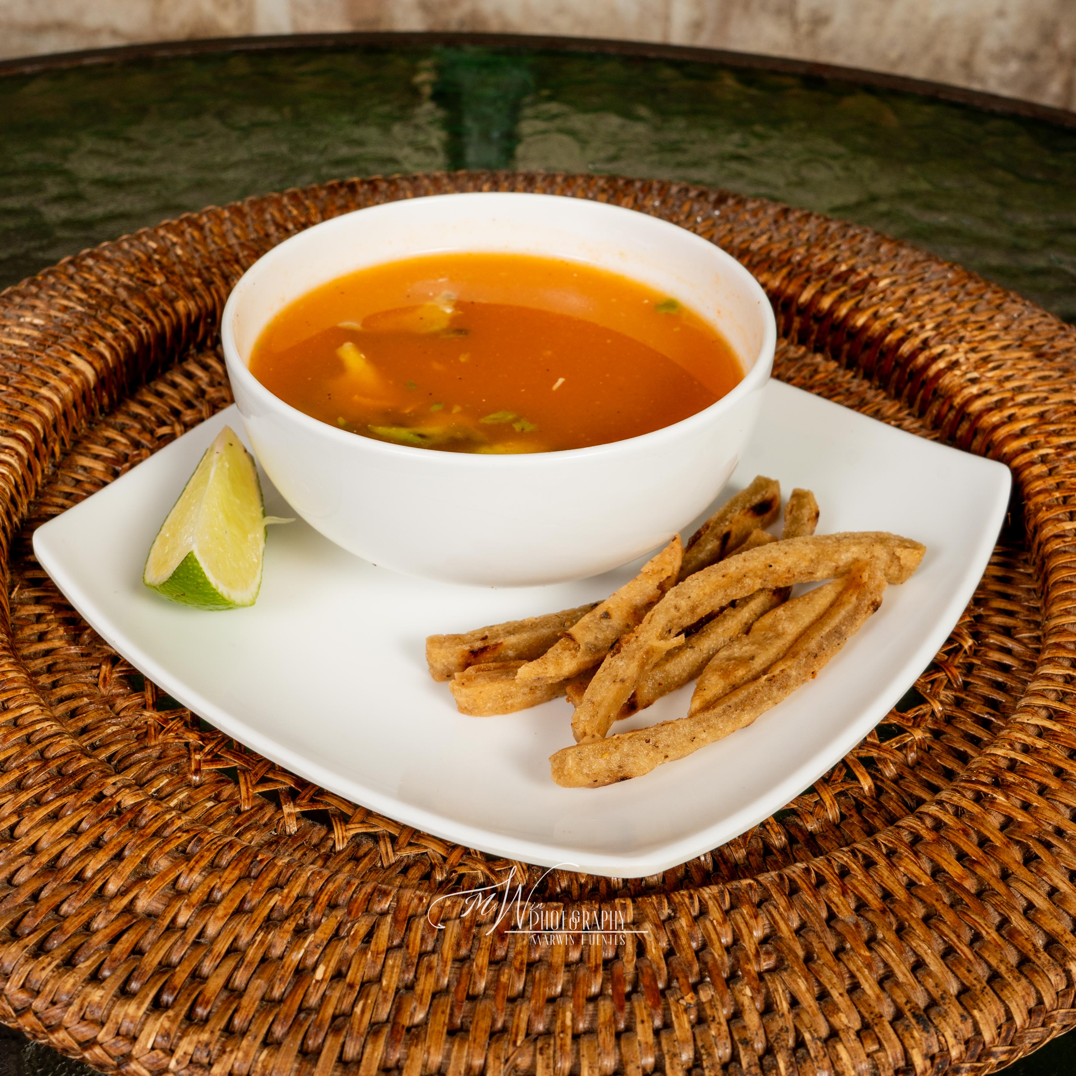 Sopa de tortilla 1/2